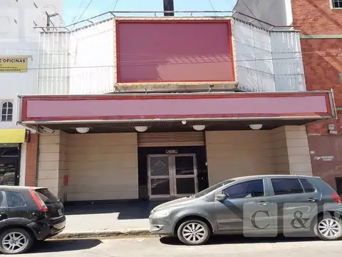 Montevideo 43 | Local en Venta y Alquiler | Lanús Oeste