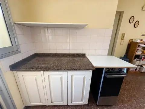 Departamento 6 ambientes con 2 baños