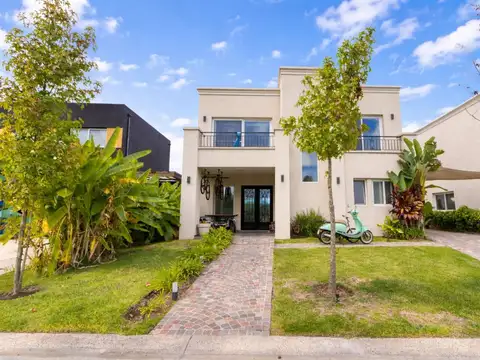 Casa en Venta en Vila Marina, USD 320.000