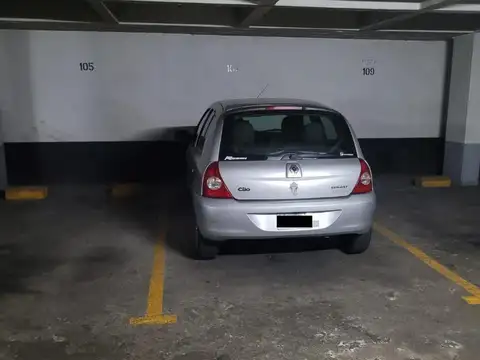 Venta en block de 9 cocheras en Av Rivadavia y C. Pellegrini