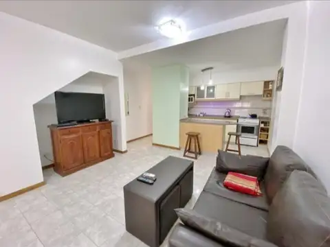 Depto Tipo Casa en Venta de 3 ambientes