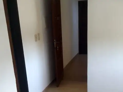 Departamento en Alquiler en Villa Vatteone, $ 400.000