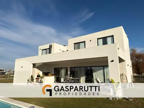 Casa en Venta en El Naudir a la Laguna!