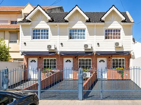 *EXCELENTE DUPLEX DE 3 AMB. CON COCHERA DESC., PATIO Y LAVADERO