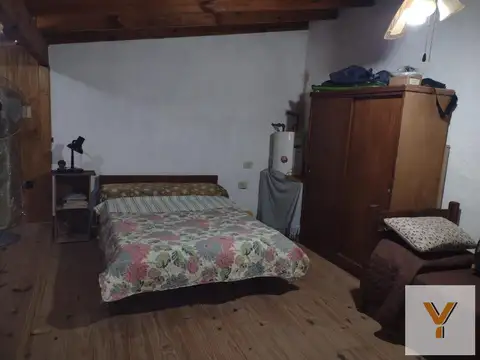 Casa 6 ambientes con 2 baños
