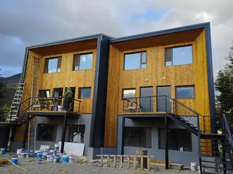 Departamento Duplex Tres Ambientes Con Cochera en Villa la Angostura a Estrenar