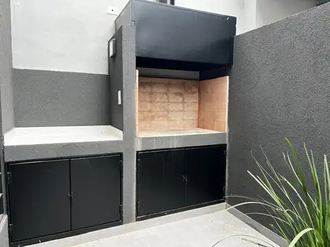 Depto Tipo Casa 2 ambientes con 1 baño