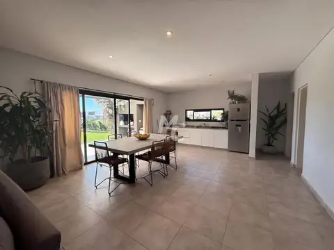 Casa en Venta al Oeste