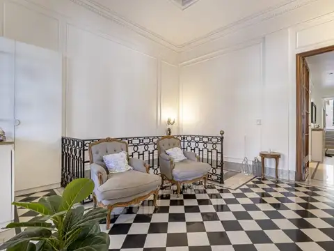Venta PH refaccionado 4 dormitorios 3 baños, Terraza y patios - Sin expensas