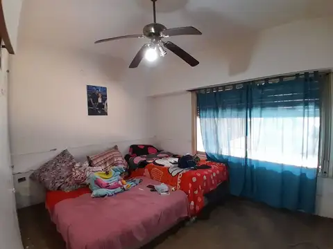 VENTA CASA 3 AMB/ LOMAS DE ZAMORA/ OPORTUNIDAD