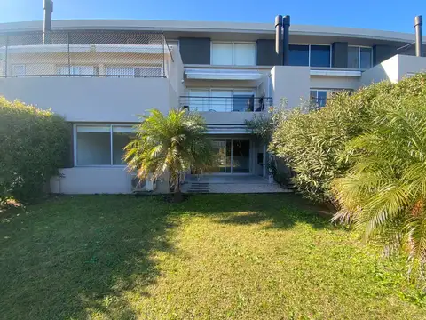 Departamento en El Reflejo VENTA YO ALQUILER SIN MUEBLES