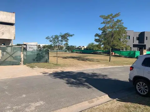 Terreno en venta - 880mts2  - Escobar