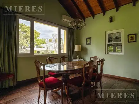 Casa 5 ambientes con 2 baños