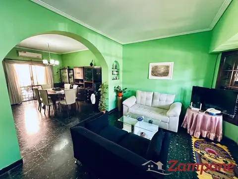 Depto Tipo Casa en Venta con 1 cocheras
