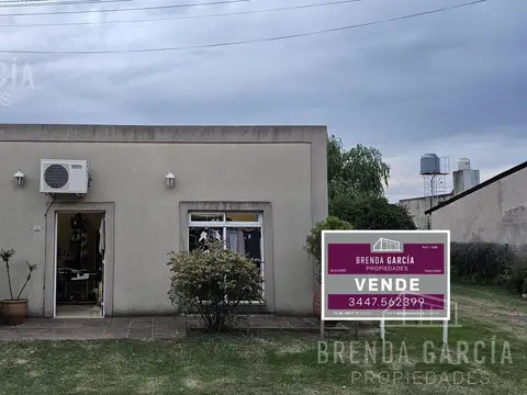 Casa Con Local En Venta