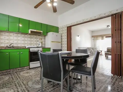 Depto Tipo Casa en Venta con 1 cocheras