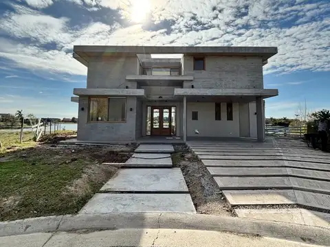 Casa en Alquiler A Estrenar