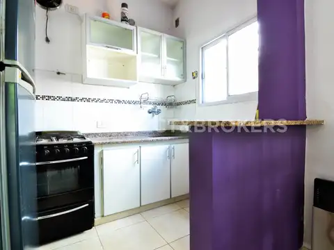 Casa en Venta en Castelar, USD 95.000