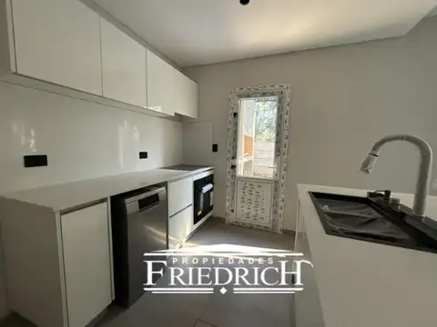 Casa en Venta en Barrio Parque Leloir, USD 300.000
