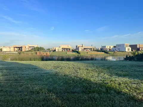 Terreno en Venta 20  mts Frente