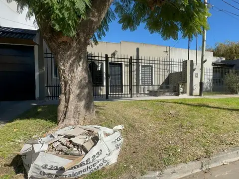 Casa en venta de 3 dormitorios con cochera en Ringuelet, La Plata, en Bs.As. G.B.A. Zona Sur.