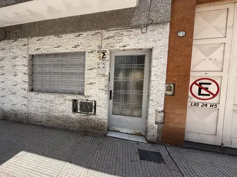 Departamento 3 Ambiente alquiler Parque Patricios para uso comercial o profesional