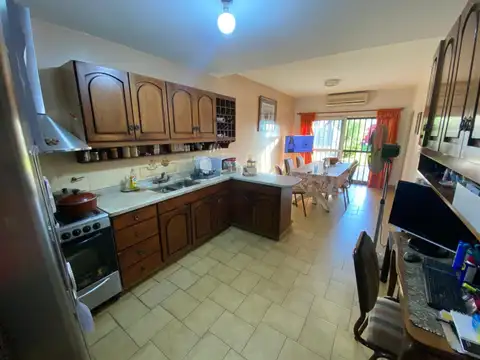 Casa en Alquiler en Hurlingham, USD 1.150