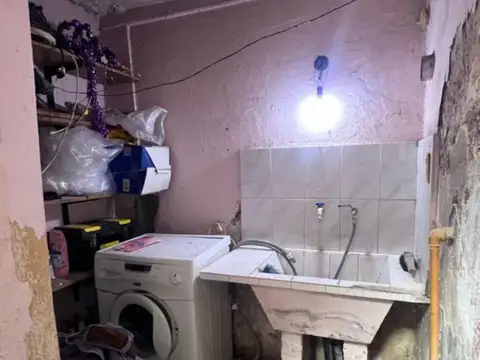 PH 3 AMBIENTES EN CARAPACHAY A REFACCIONAR