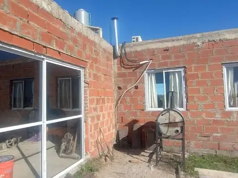 Casa 4 ambientes con 1 baño