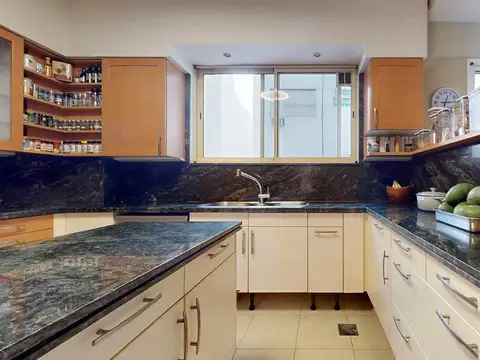 Departamento 6 ambientes con 3 baños