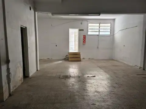 Oficina en Alquiler 50 años