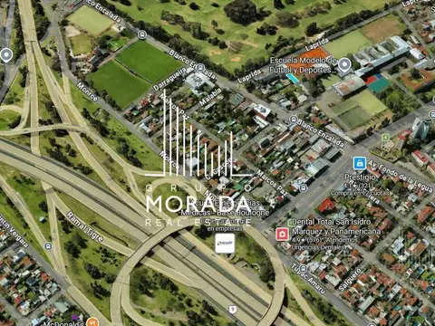 Casa en Venta con 4 cocheras