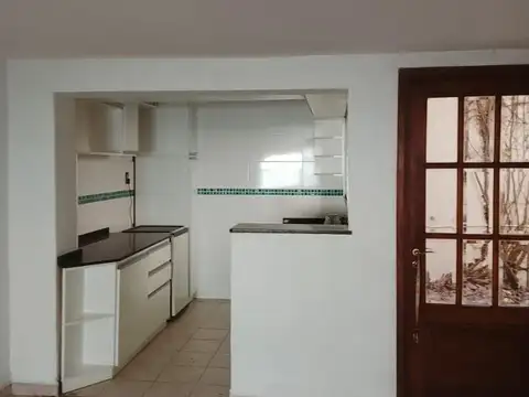 Casa en Alquiler en Nuestra Señora De Lourdes, $ 800.000