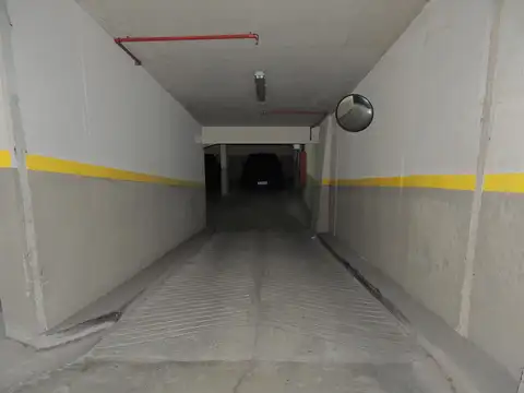 COCHERAS FIJAS EN VENTA PORTON AUTOMATICO, BELGRANO. E-FURIO.