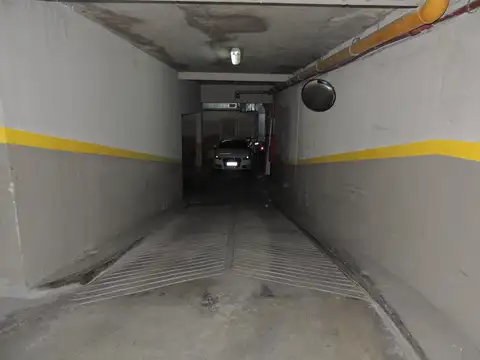 COCHERAS FIJAS EN VENTA PORTON AUTOMATICO, BELGRANO. E-FURIO.