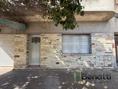 PH tipo casa 3 ambientes al frente con amplia terraza