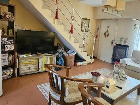 Depto Tipo Casa en Venta de 2 dormitorios