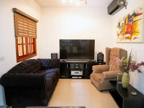 Depto Tipo Casa en Venta con 2 cocheras