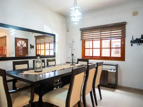 Depto Tipo Casa 4 ambientes con 1 baño