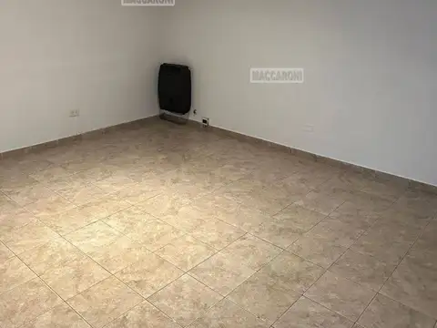 Depto Tipo Casa en Alquiler en Liniers, $ 730.000
