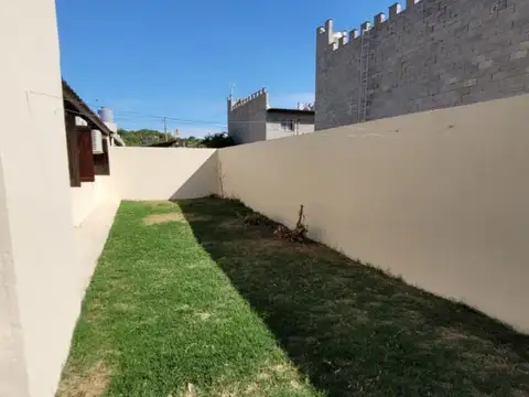 Casa de 4 dormitorios, en zona Costanera, gran ubicacion y comodidades