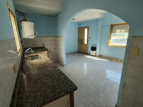 Depto Tipo Casa en Alquiler en Ciudadela, $ 600.000