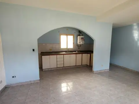 Depto Tipo Casa en Alquiler de 2 dormitorios