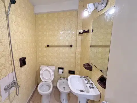 DEPARTAMENTO 2 AMBIENTES EN EXCELENTE UBICACION VILLA BALLESTER CENTRO