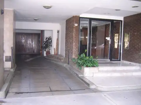 Esteban Arce 200, Piso 12