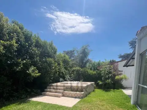 Héctor Basaldue 100 , Piso 0