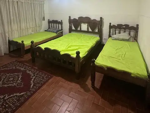 Casa en Venta con 6 cocheras