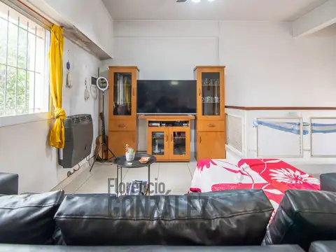 Depto Tipo Casa en Venta de 3 ambientes