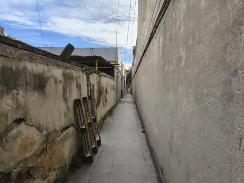 Av. Pellegrini 3634 , Piso 0