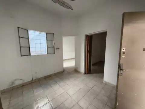 Depto Tipo Casa en Venta en Echesortu, USD 65.000